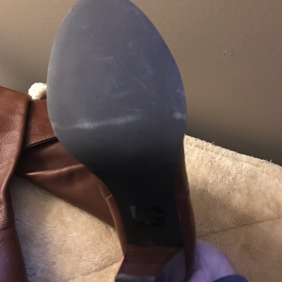 Stylish high Leather boots. Brown size 8 - Picture 3 of 5